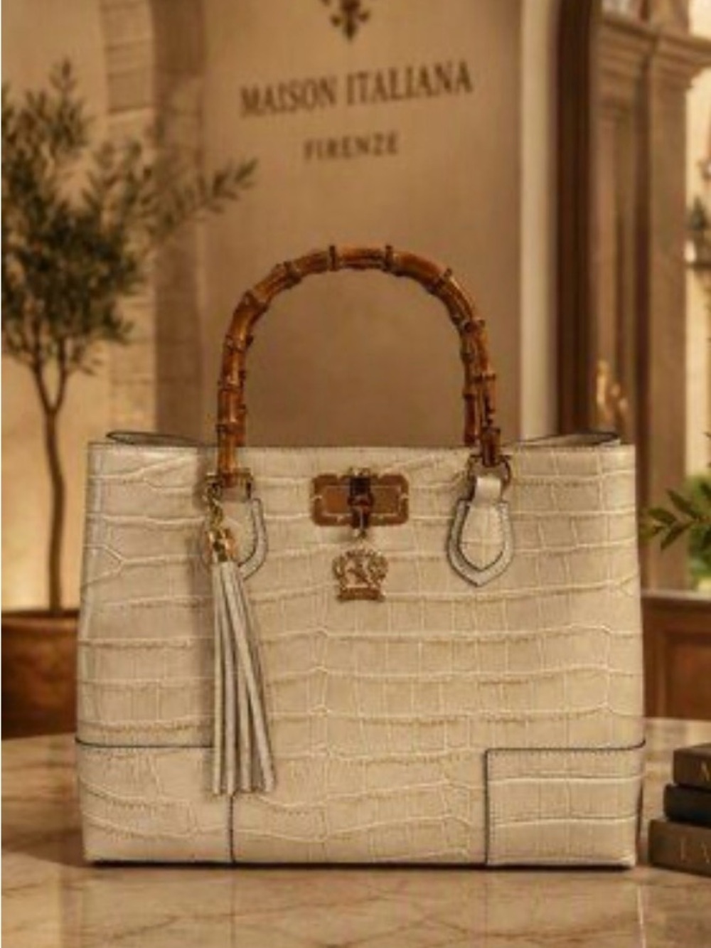 NEW Bag by Pratesi, in genuine Italian leather with Bamboo Handles